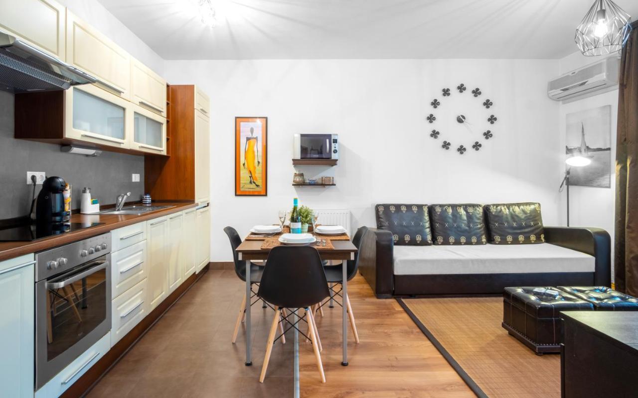 Mf Villa Azur Wellness Apartment Siófok Extérieur photo